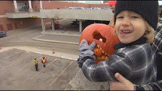 Winnipeggers smash their Halloween pumpkins to divert waste