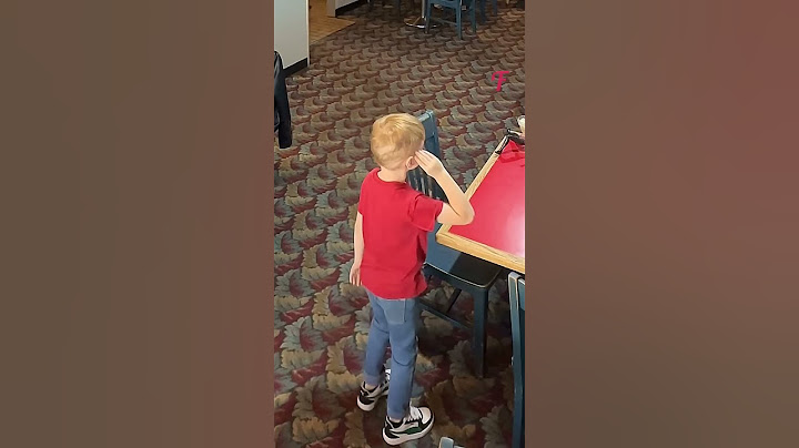 A Heartwarming Moment as a Young Boy Salutes a Marine in a Restaurant #Shorts