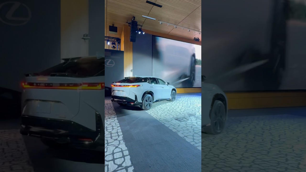 2026 Lexus RZ 550e F Sport AWD - Wind color!