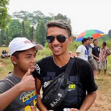 STORY WA TRUCK KOPDAR