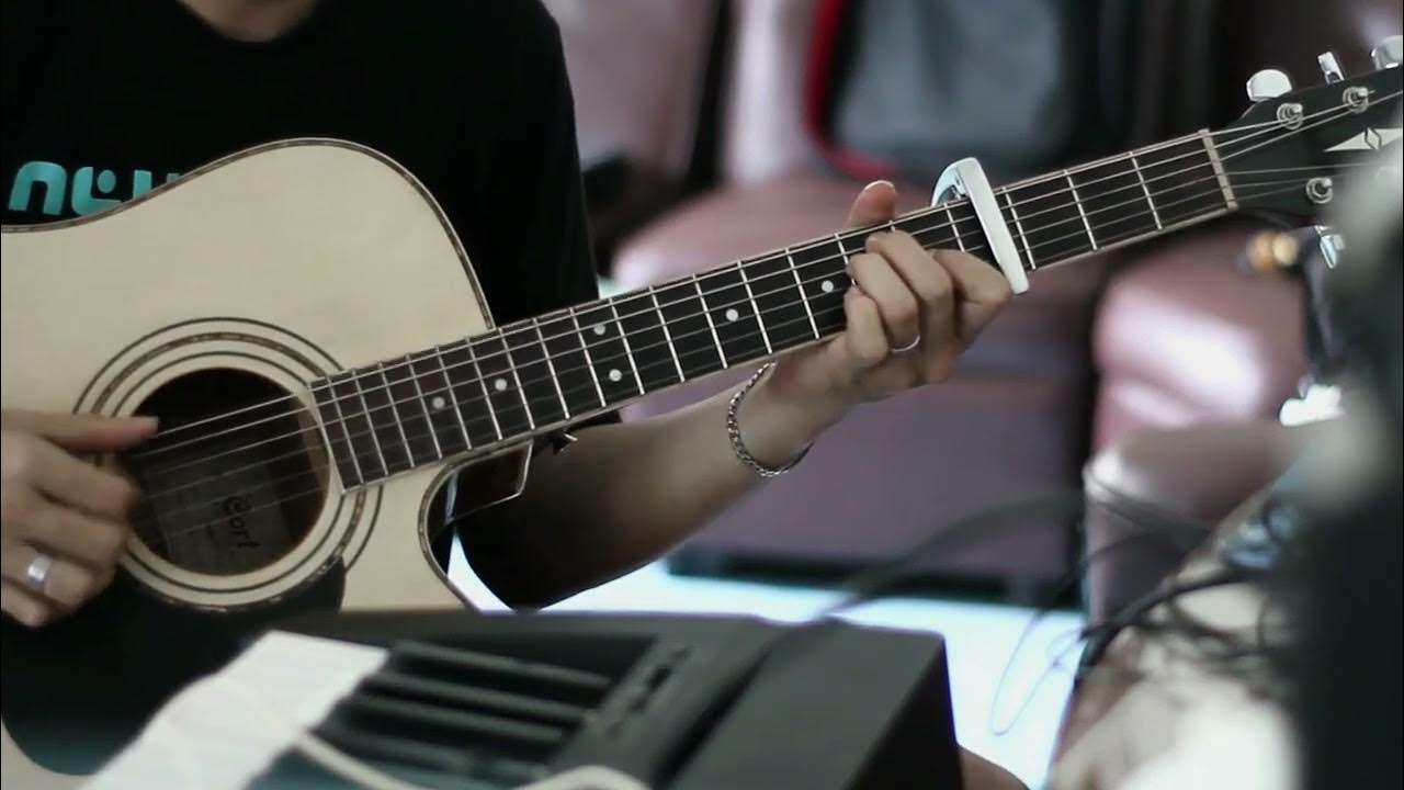 jingle bell guitar YouTube