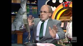Fast Forward: Clive Robertson hosting MTV