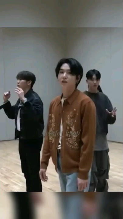 Si paling mirip sama adeknya #suga #woozi #bts #seventeen