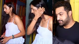 Jr NTR With Wife Pranathi Spotted at Bandra In Mumbai | IndiaGlitz Telugu