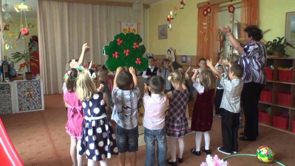 Muzsla TV - Ovisok anyáknapi műsora  - kiscsoport