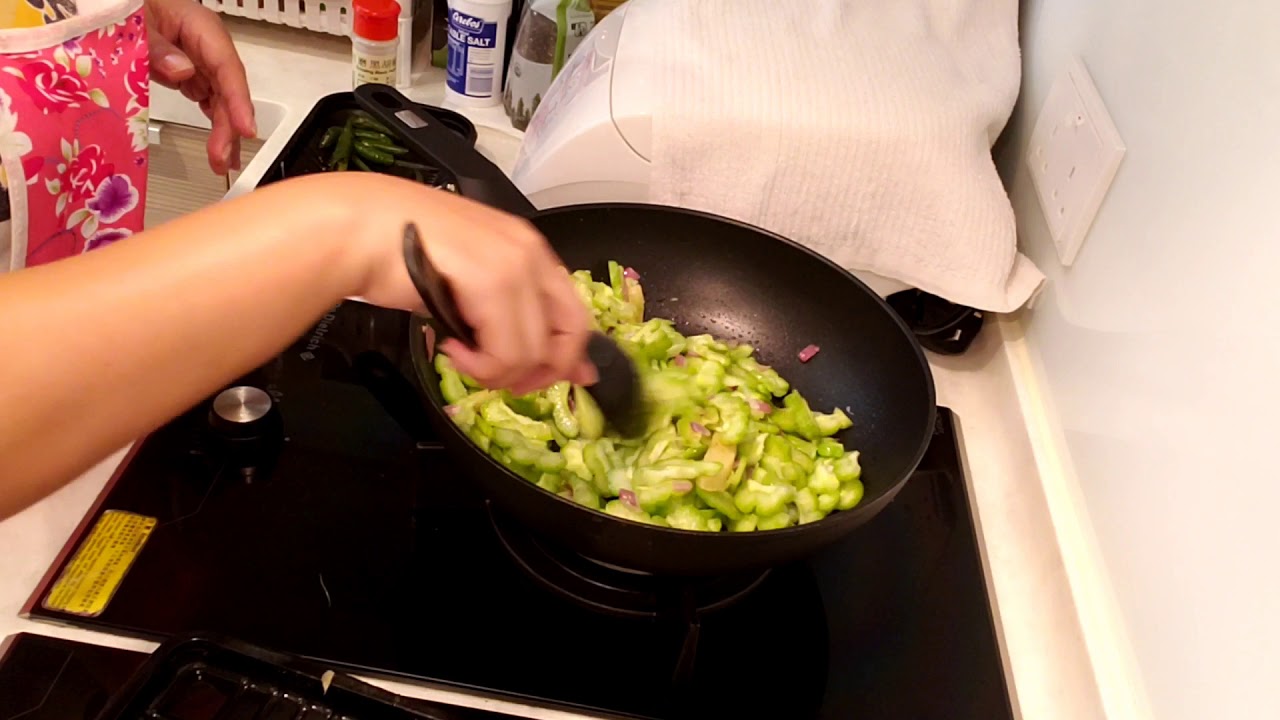 How To Cook Healthier Ginisang Munggo YouTube