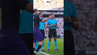 👏 Taip per "RefCam" atrodė "Real Betis" ir "Barça" rungtynių monetos metimas!