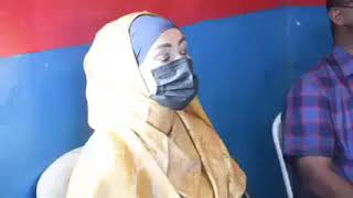 Woman Gets Applause After Blasting Governor to His Face