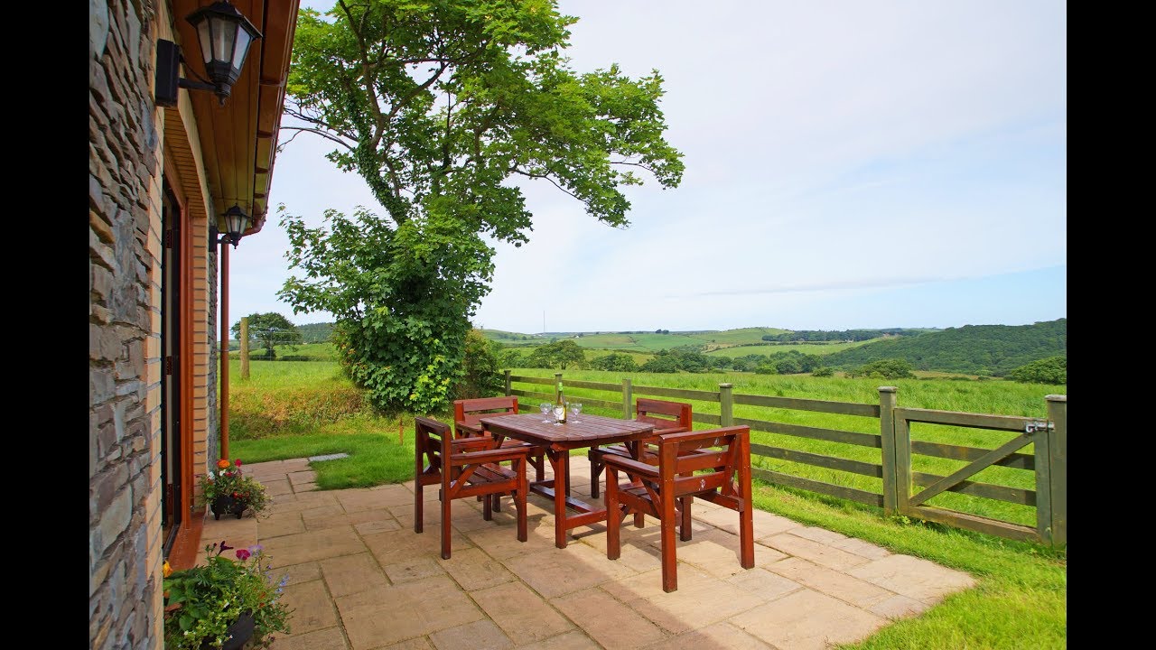 Self Catering Aberystwyth Cottage Y Ddinas YouTube