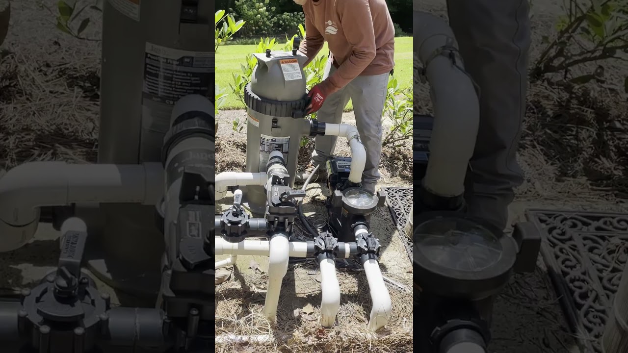 Cleaning a tiny, single pool filter