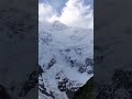 اے ہمالہ داستاں اس وقت کی کوئی س نا مسکن آبائے انساں جب بنا دامن ترا Avalanches 