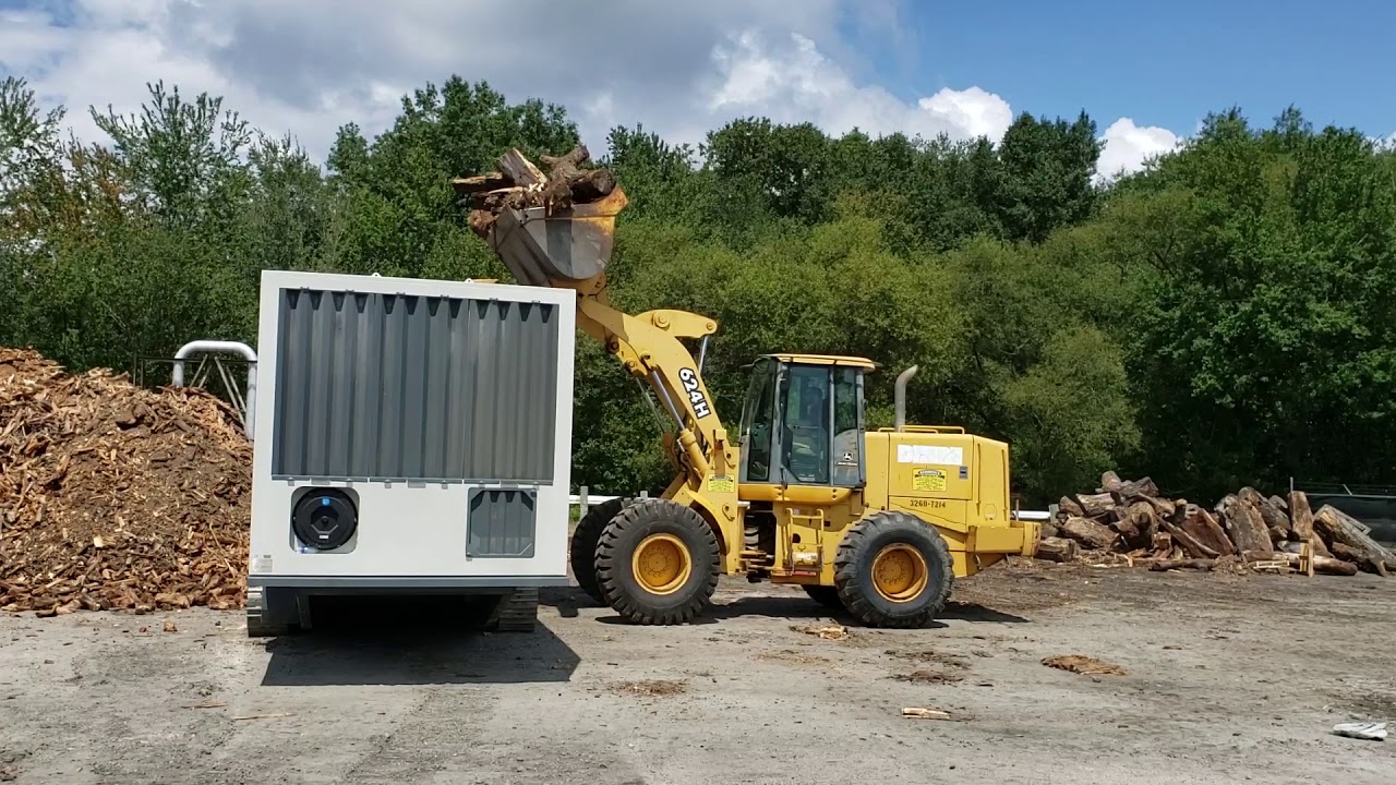 M&J 4000-8 Shredding Logs and Pellets