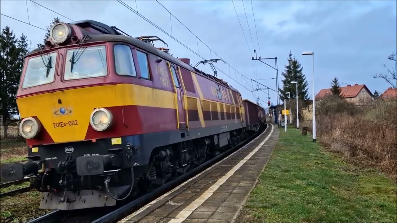 Pociągi Kamieniec Ząbkowicki Marzec 2023r.