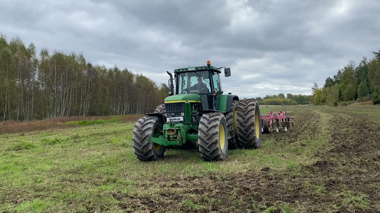 Traktor John Deere 7710