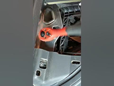 Mercedes Auxiliary Battery - YouTube