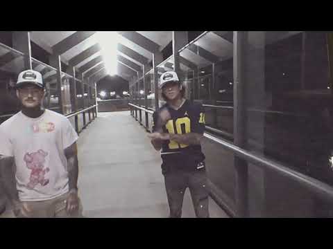 Guarda Jakk Denny - Oxygen ft. Lukejxdy (Official Music Video) su YouTube Guarda Jakk Denny - Oxygen ft. Lukejxdy (Official Music Video) su YouTube