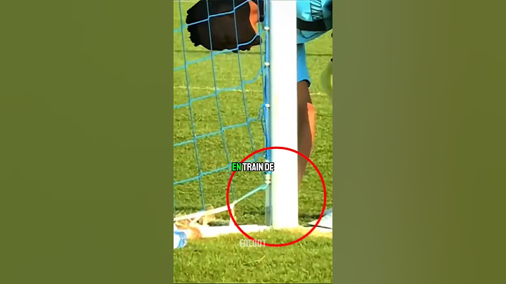 CE GARDIEN AVAIT-IL UN TRUC CACHÉ ? 🧐🥅 #football #shorts #shortvideo #foot