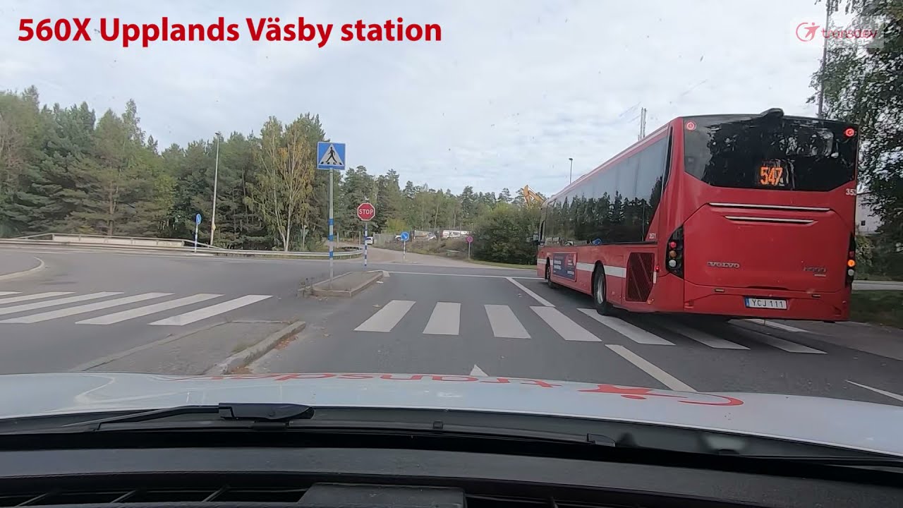 560X Upplands Väsby station