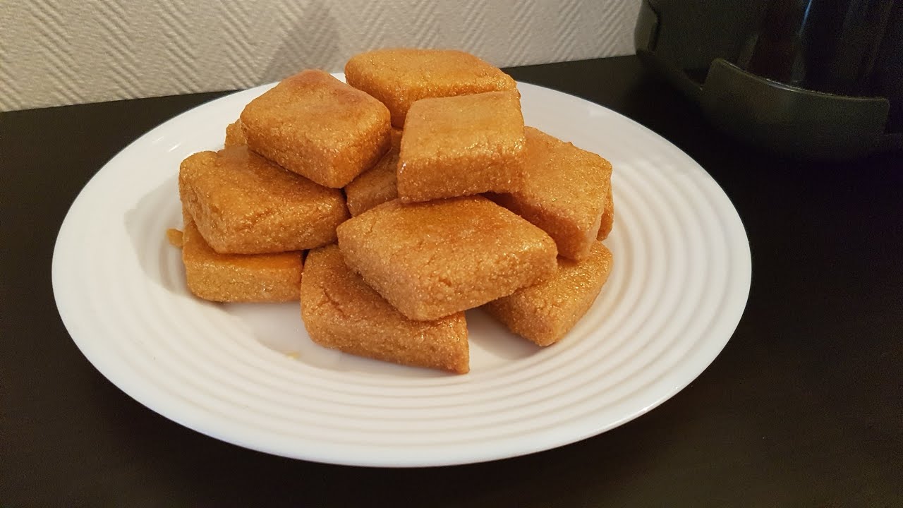 Maqrout ancien sans temps de repos sans farce et avec de l'huile d'olive