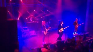 Sticky Fingers - Our Town (Live at The Tivoli) chords