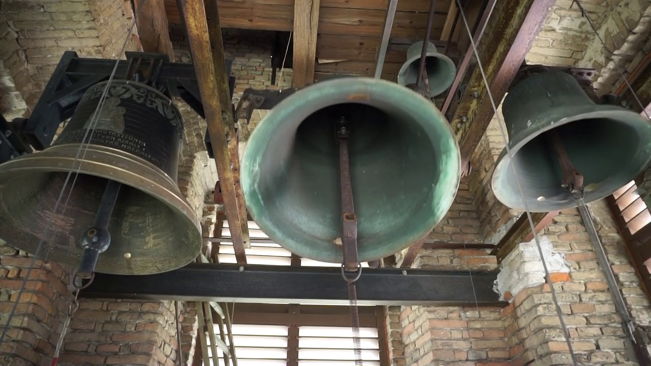 Örkény (H) - A Szent Lipót templom harangjai