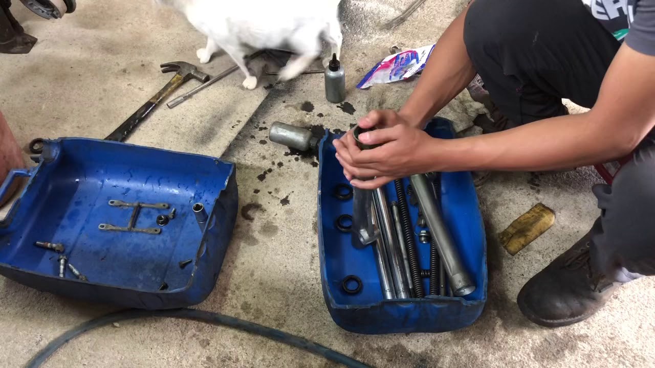 Cara tukar minyak dan oil seal fork ex5/dream/wave/125z dan lain2 YouTube