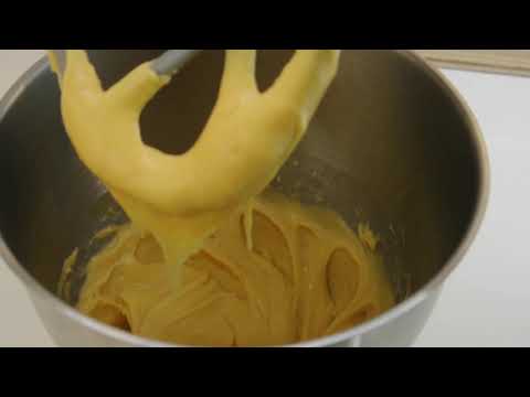 Βίντεο: Πώς να φτιάξετε ζαχαροπλαστική για εκλέρ και προφιτερόλ