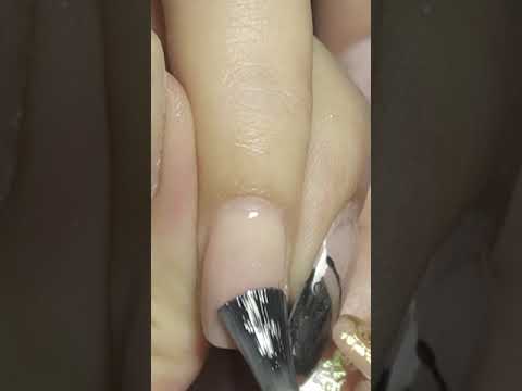 실버네일/간단한포인트네일/공간네일 #shorts #3 Silver <strong>Point</strong> easy <strong>nail</strong> art design