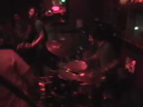 comadre - "breakfast of champions" at The Fest 7