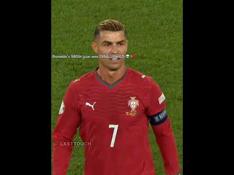 Video Ronaldo almost scored his 980th goal ??