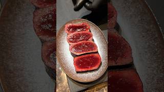 鮮度が良すぎる極厚レバー!ごま油にたっぷり浸すと格別【ヒロキヤ新宿】