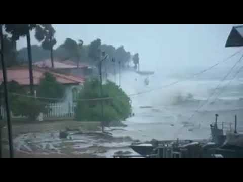 Cyclone Burevi hits Sri Lanka #CycloneBurevi #Burevi