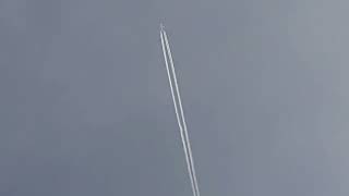 boeing 747 spotted on the day of the eclipse