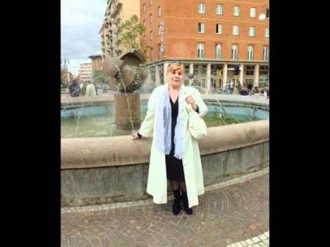 \"მოურთვია ზეცა ვარსკვავებს\"  (მაიას)