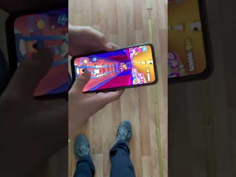 Друг люто разбил телефон😂#школа #шортс #телефон