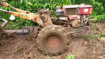 Xe công nông 2 cầu đi giải cứu xe bị mắc dốc