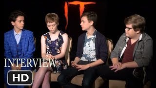 The kids from It discuss Bill Skarsgard's transformation into Pennywise