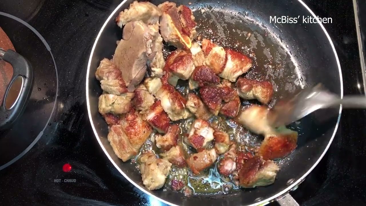 Ragou vyann kochon. Resèt pa a pa. Li gou anpil. Pork stew. Ragoût de porc. Cooking. Manje ayisyen.