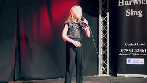 Emelia - Blame it on the Boogie (Cover) The Jacksons