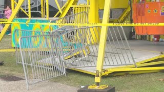 2 girls hospitalized after falling from Ferris Wheel ride