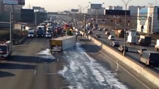 Массовая авария в Москве, на МКАД !!! 15.03.2017 Аварию спровоцировали друзья Мары Багдасарян Массовая авария в Москве, на МКАД !!! 15.03.2017 Аварию спровоцировали друзья Мары Багдасарян