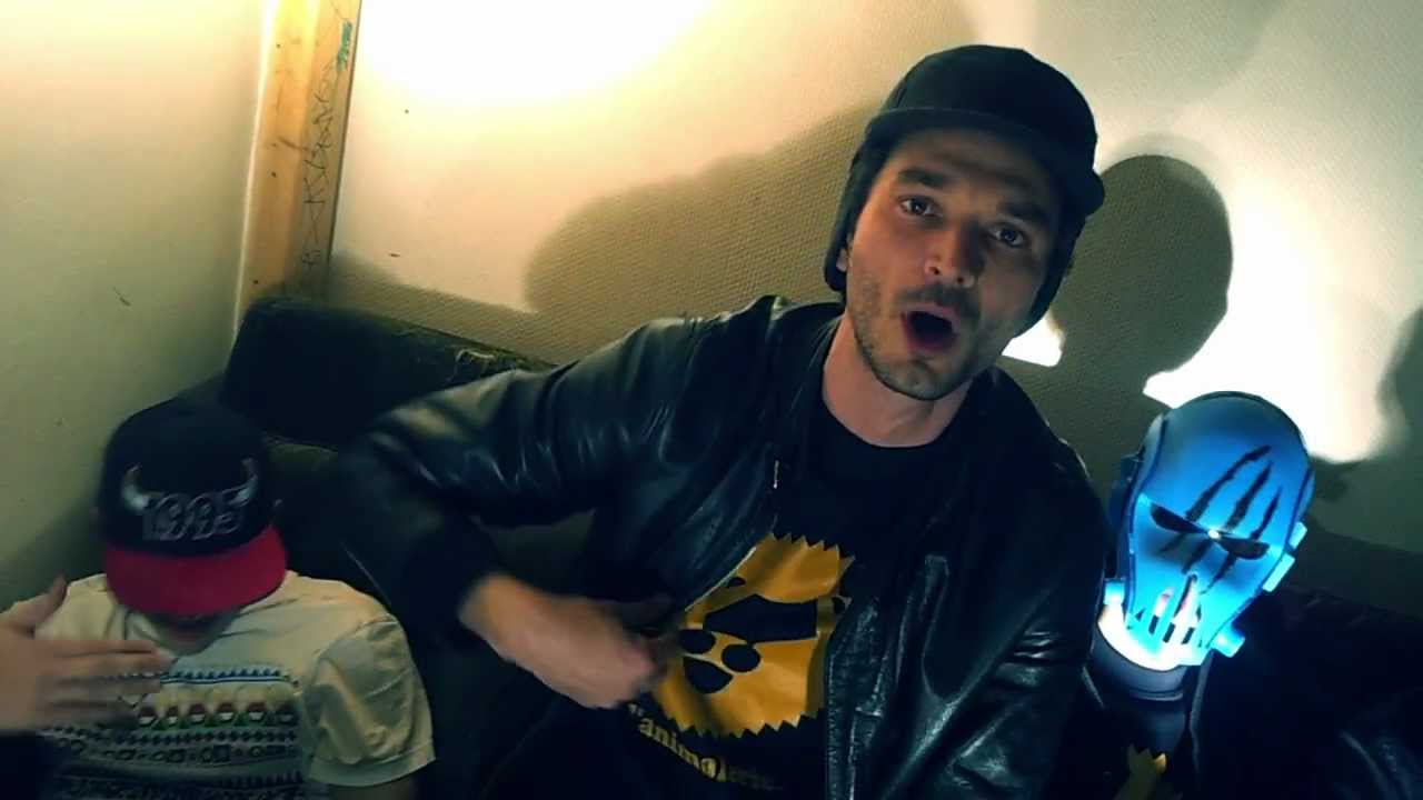 n°68,999[..]1995 : L\'Animalerie & L\'Entourage chez Oster Lapwass