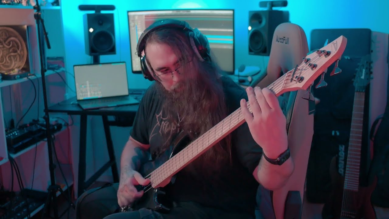 Raljarn - One Take Live Bass Playthrough | Dingwall Combustion