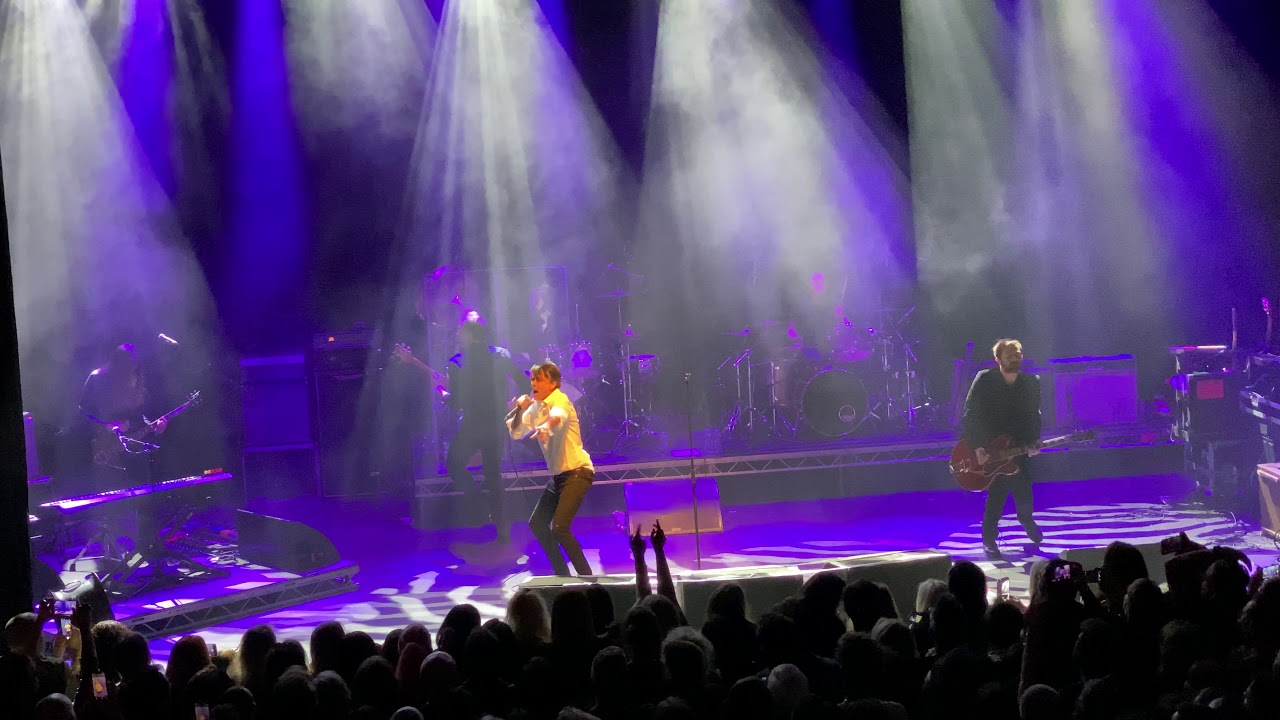 Suede - That Boy on the Stage