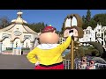 The Tweedles from Alice In Wonderland go CRAZY in Fantasyland! // Disneyland