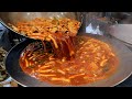 오징어 다리가 통으로! 수제튀김 2천개씩 팔리는 떡볶이집 / korean fried food, spicy rice cake tteokbokki / korean street food