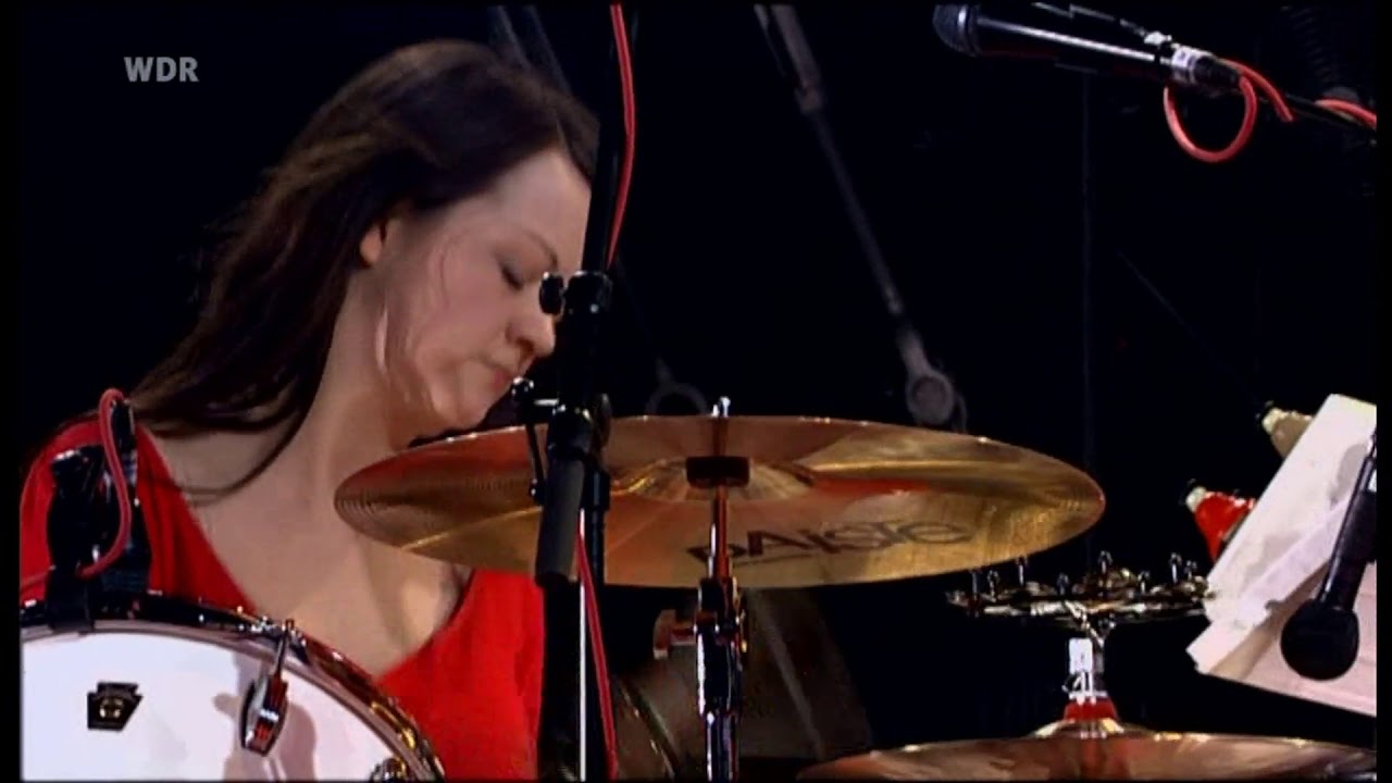 The White Stripes (Jack White  Meg White) - My Doorbell [Hd]