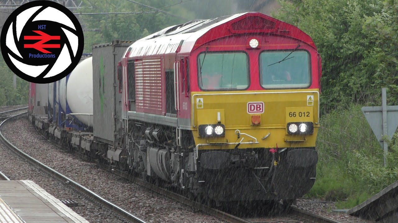 Trains at Whifflet (WL, AL, MCL) - 28/05/2025