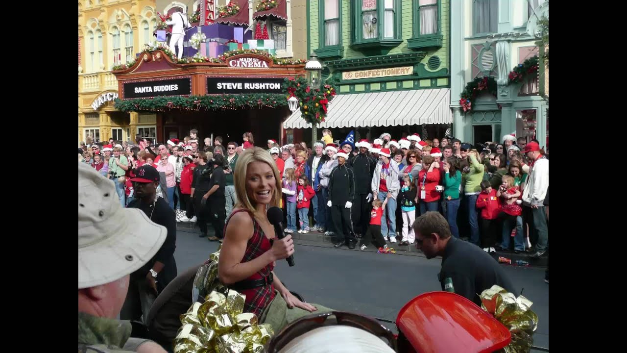 disney-christmas-parade-fliming-youtube