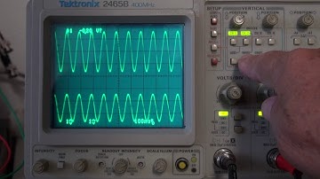 Tektronix 2465B Differential Signals